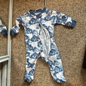 Burt's Bees Blue Cloud-Print Footed One-Piece for Kids